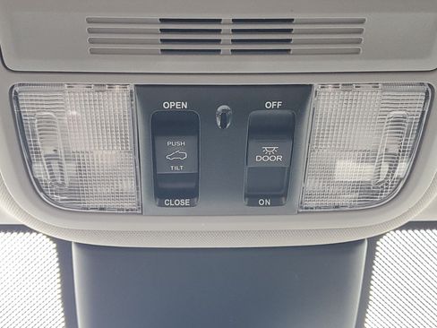 Certified 2023 Honda Odyssey EX-L image 33