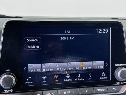 Used 2024 Nissan Rogue SV FWD image 21
