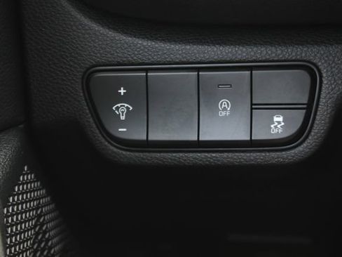 Used 2024 Kia Seltos EX AWD/4WD image 18