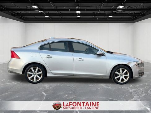 Used 2016 Volvo S60 T5 Premier image 6