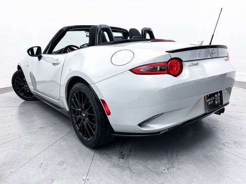 Used 2016 MAZDA MX-5 Miata Club w/ Brembo/BBS Package image 2