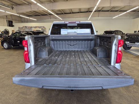Used 2019 Chevrolet Silverado 1500 LT Trail Boss AWD/4WD image 7