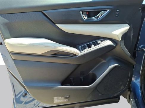 Used 2021 Subaru Ascent Limited AWD/4WD image 10