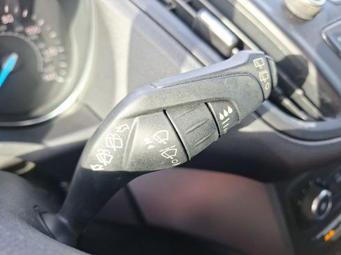 Used 2018 Ford Escape S image 22