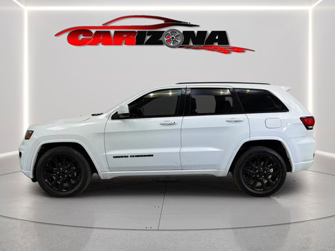 Used 2018 Jeep Grand Cherokee Altitude image 6