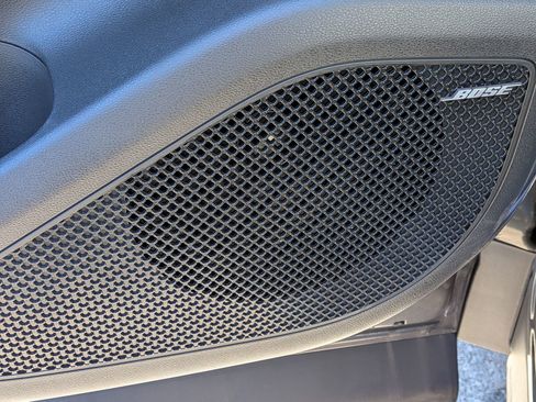 New 2025 Hyundai Tucson Limited image 17