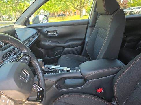 Used 2024 Honda HR-V Sport image 23