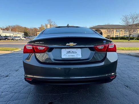 Used 2017 Chevrolet Malibu Hybrid image 11
