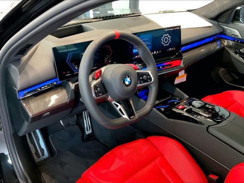 New 2026 BMW M5 Touring image 8