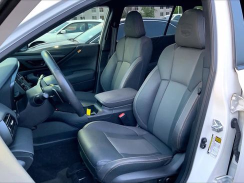 Used 2025 Subaru Outback Wilderness AWD/4WD image 8