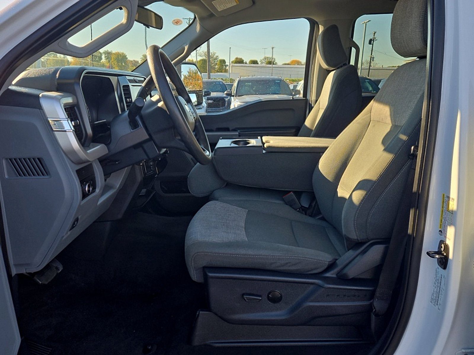 Used 2025 Ford F250 XLT AWD/4WD image 11
