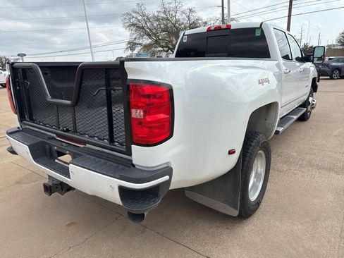 Used 2018 Chevrolet Silverado 3500 High Country w/ Duramax Plus Package image 7