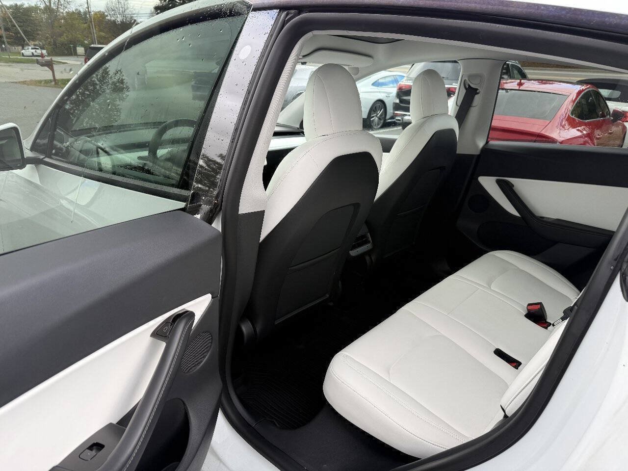 Used 2021 Tesla Model Y Long Range AWD/4WD image 13