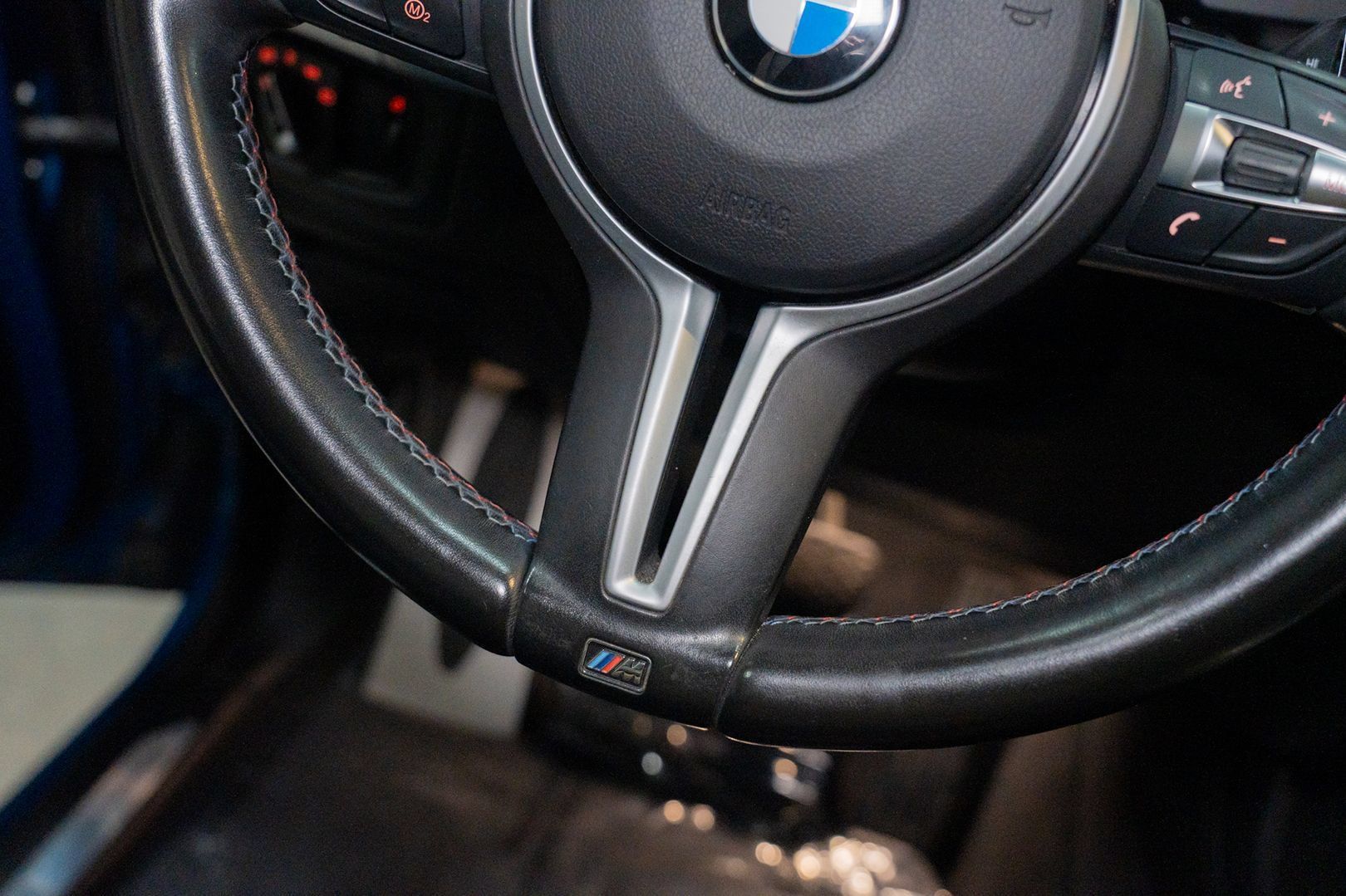 Used 2018 BMW X5 M AWD/4WD image 36