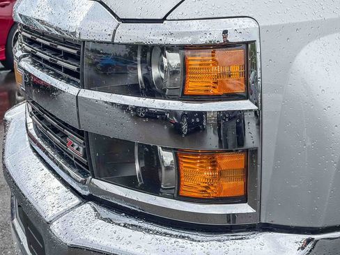 Used 2017 Chevrolet Silverado 2500 LT w/ LT Convenience Package image 10