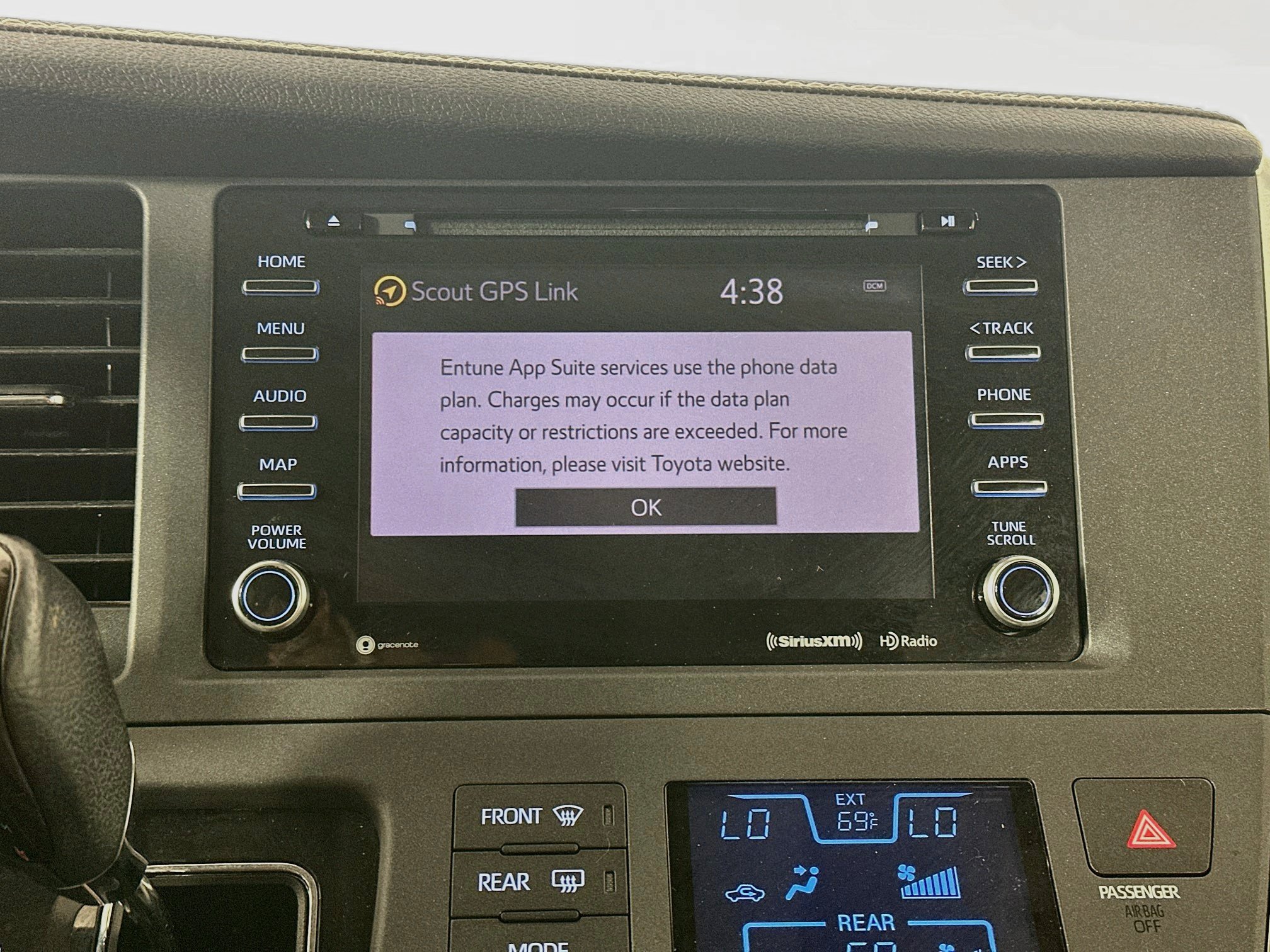 Used 2019 Toyota Sienna XLE FWD image 22
