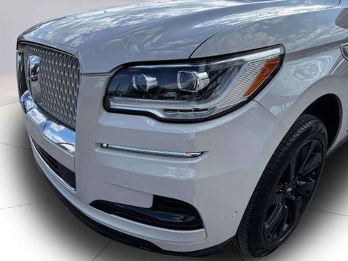 Used 2023 Lincoln Navigator Reserve RWD image 12