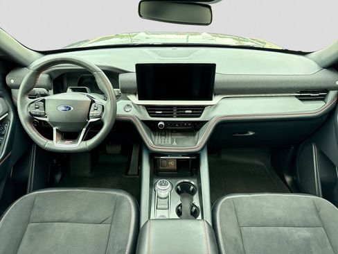 Certified 2025 Ford Explorer ST AWD/4WD image 19
