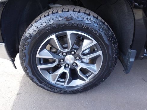 Used 2024 Chevrolet Silverado 1500 LT AWD/4WD image 48