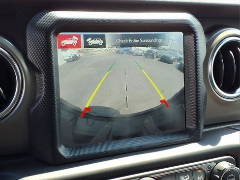 Used 2021 Jeep Wrangler Unlimited Rubicon AWD/4WD image 4