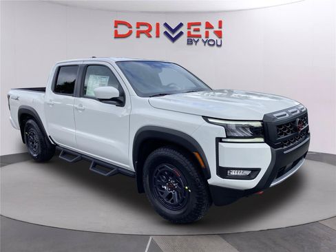 New 2026 Nissan Frontier Pro-X w/ Pro-X Convenience Package RWD image 2
