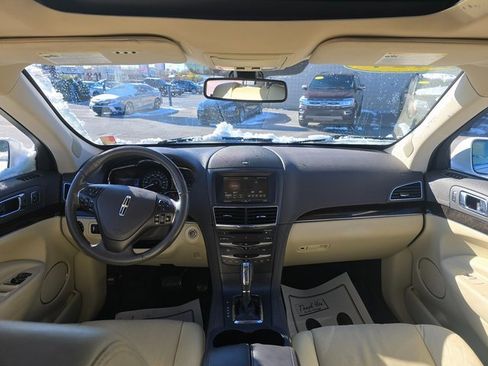 Used 2014 Lincoln MKT AWD w/ Equipment Group 201A image 15