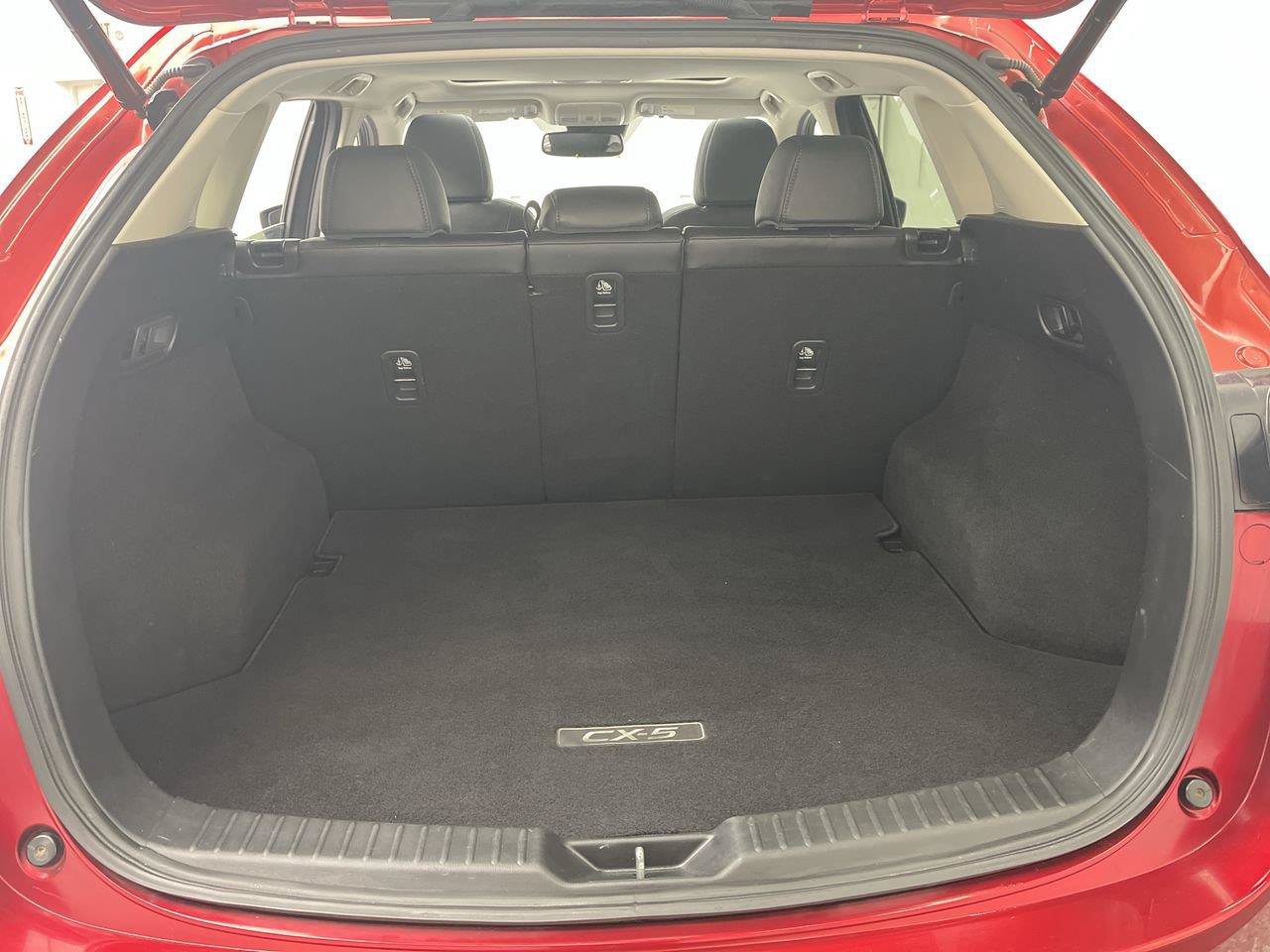 Used 2018 MAZDA CX-5 Touring w/ Preferred Equipment Package AWD/4WD image 29