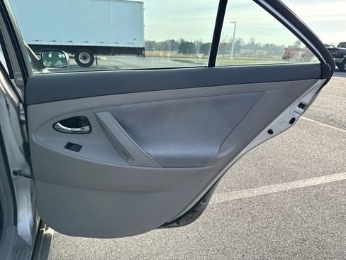 Used 2009 Toyota Camry CE image 16