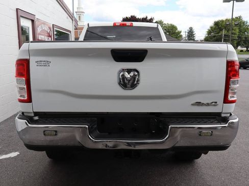 Used 2022 RAM 2500 Tradesman w/ Chrome Appearance Group AWD/4WD image 3