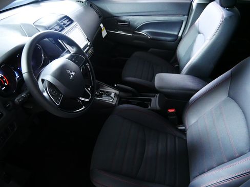New 2026 Mitsubishi Outlander Sport SE AWD/4WD image 4