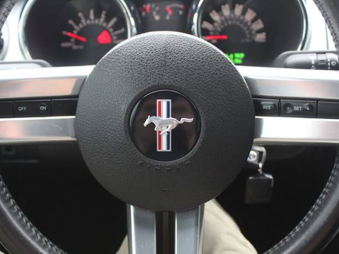 Used 2006 Ford Mustang GT image 17