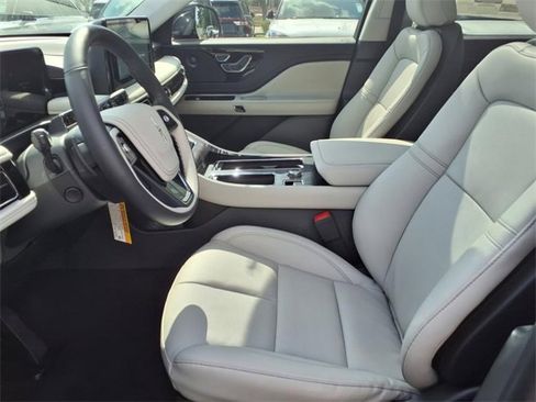 New 2025 Lincoln Aviator Premiere w/ Equipment Group 101A image 7
