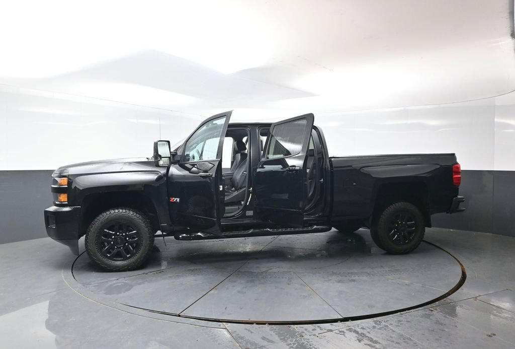 Used 2016 Chevrolet Silverado 2500 LT w/ Midnight Edition AWD/4WD image 58