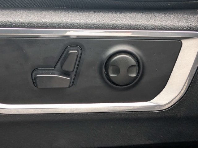 Used 2026 RAM 1500 Laramie AWD/4WD image 28