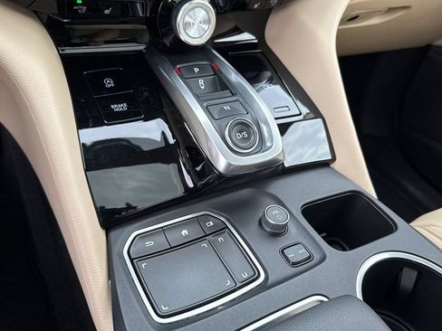 Certified 2024 Acura MDX SH-AWD image 22