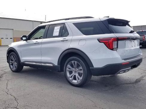 Certified 2025 Ford Explorer Active w/ Active Comfort Package AWD/4WD image 5