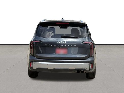 Used 2023 Kia Telluride EX w/ EX Captain's Chair Package FWD image 6