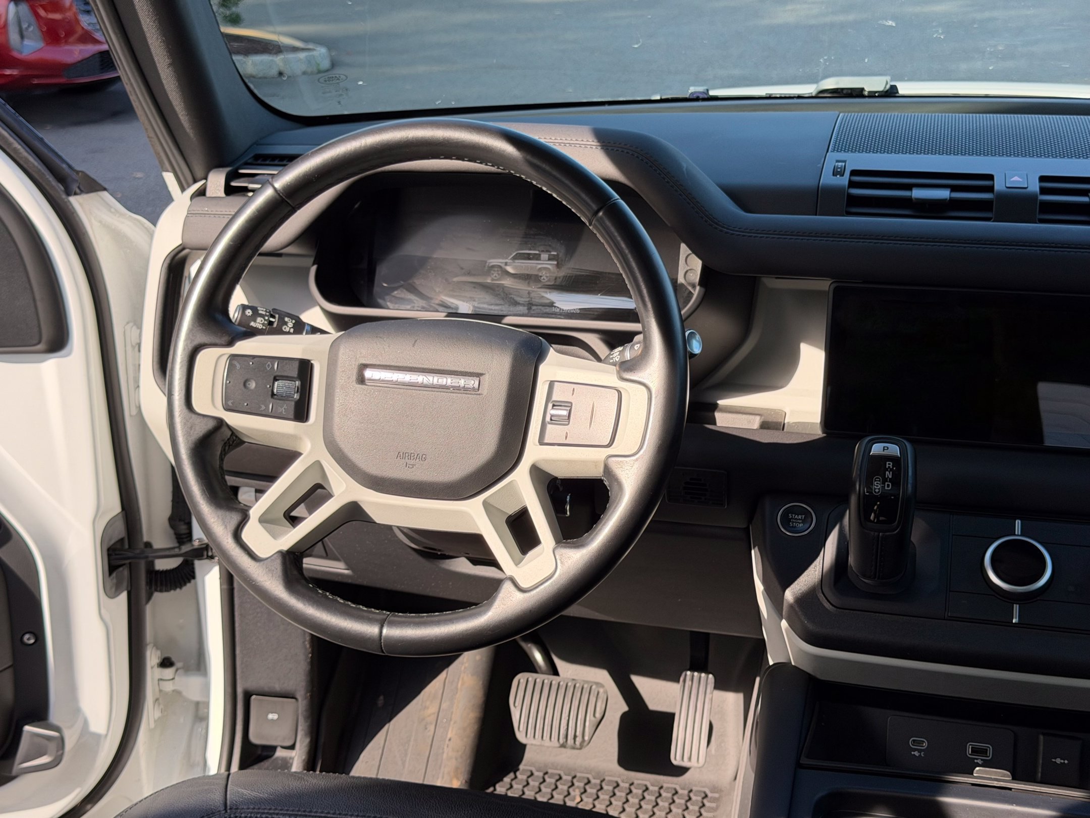 Used 2024 Land Rover Defender 110 S AWD/4WD image 21
