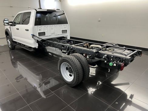New 2026 Ford F450 XL w/ XL Chrome Package image 4