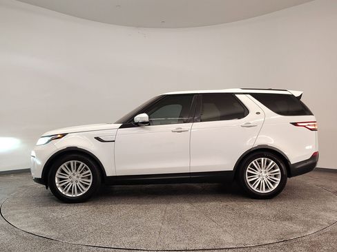 Used 2018 Land Rover Discovery HSE Luxury image 2