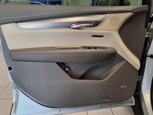 Used 2019 Cadillac XT5 Luxury FWD image 17