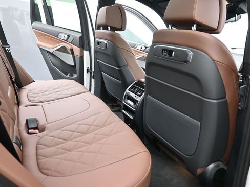 New 2026 BMW X5 xDrive50e AWD/4WD image 19