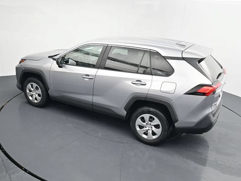 Used 2024 Toyota RAV4 LE AWD/4WD image 27