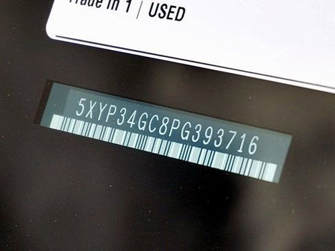 Used 2023 Kia Telluride EX w/ EX Captain's Chair Package image 37