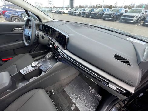 New 2026 Kia Sportage LX image 28