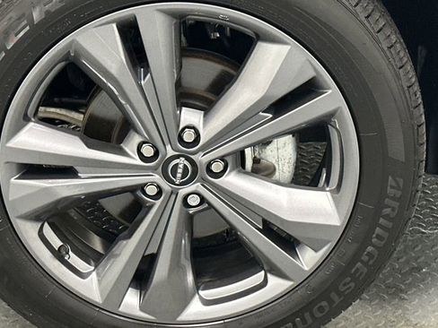 Used 2023 Nissan Murano Platinum w/ Cargo Package image 22