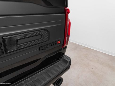 Used 2025 Ford F150 Raptor w/ Equipment Group 803A Raptor R AWD/4WD image 16
