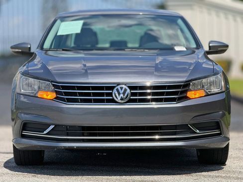 Used 2019 Volkswagen Passat 2.0T Wolfsburg FWD image 3