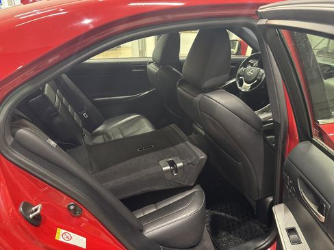 Used 2017 Lexus IS 300 F Sport image 16