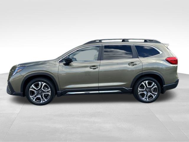 Used 2025 Subaru Ascent Limited AWD/4WD image 4